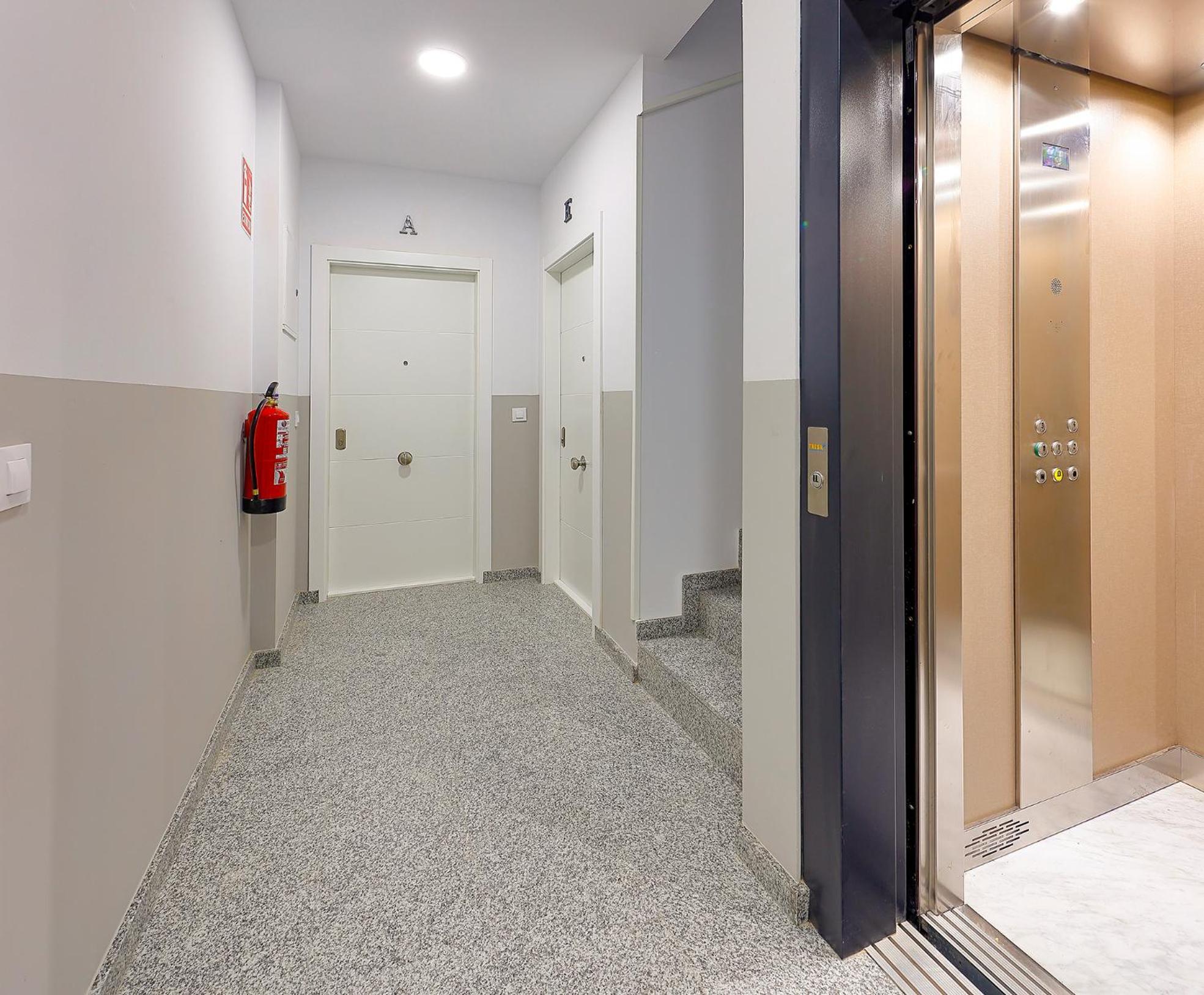 Apartamentos Sobrecantu Oviedo Kültér fotó